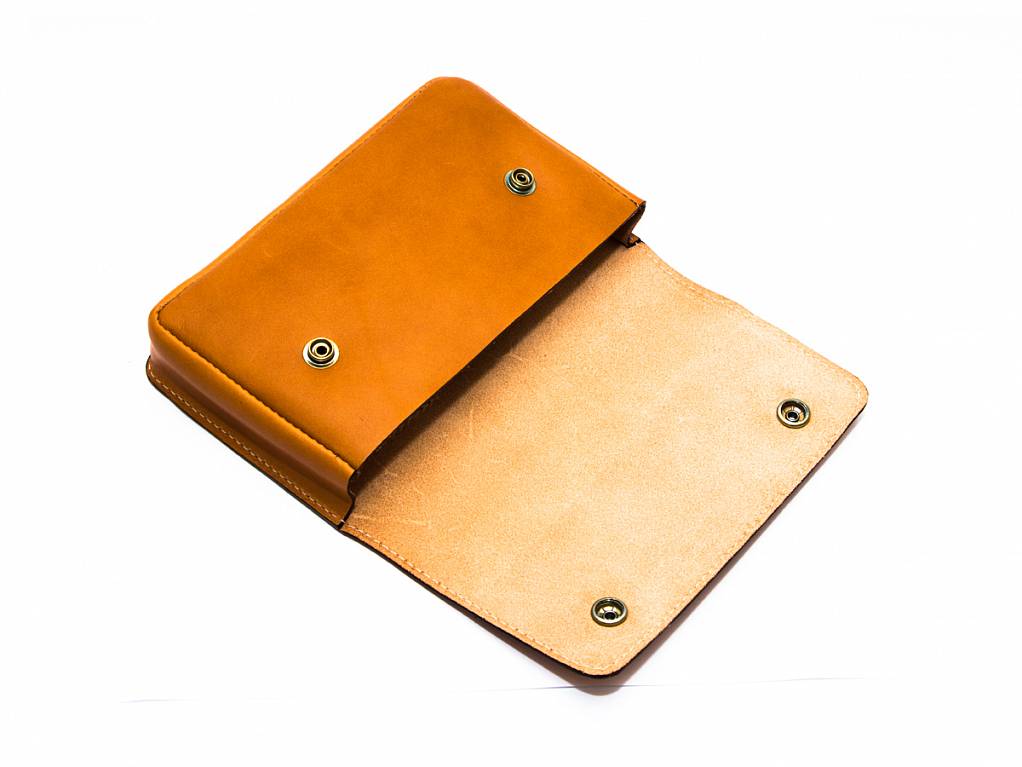 Подсумок Mareuil кожа 154.0.C купить по оптимальной цене,  доставка по России, гарантия качества