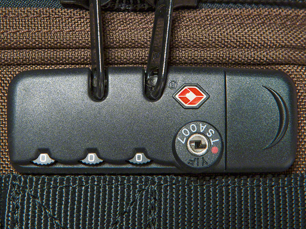  Сумка-чемодан на колесиках Blaser Trolley 195130/ 80400180 купить по оптимальной цене,  доставка по России, гарантия качества